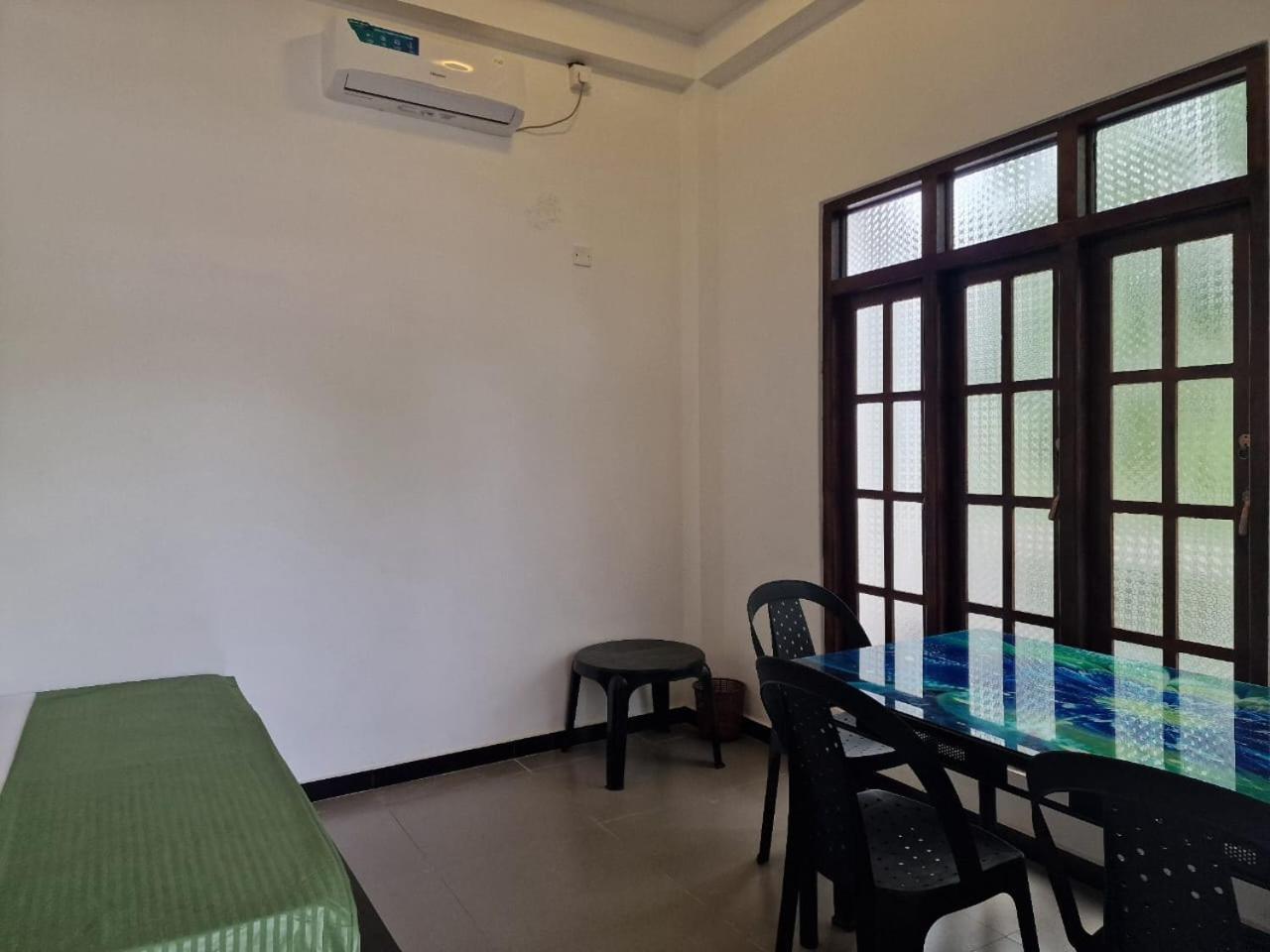 Javi Holiday Home Тринкомале Екстериор снимка